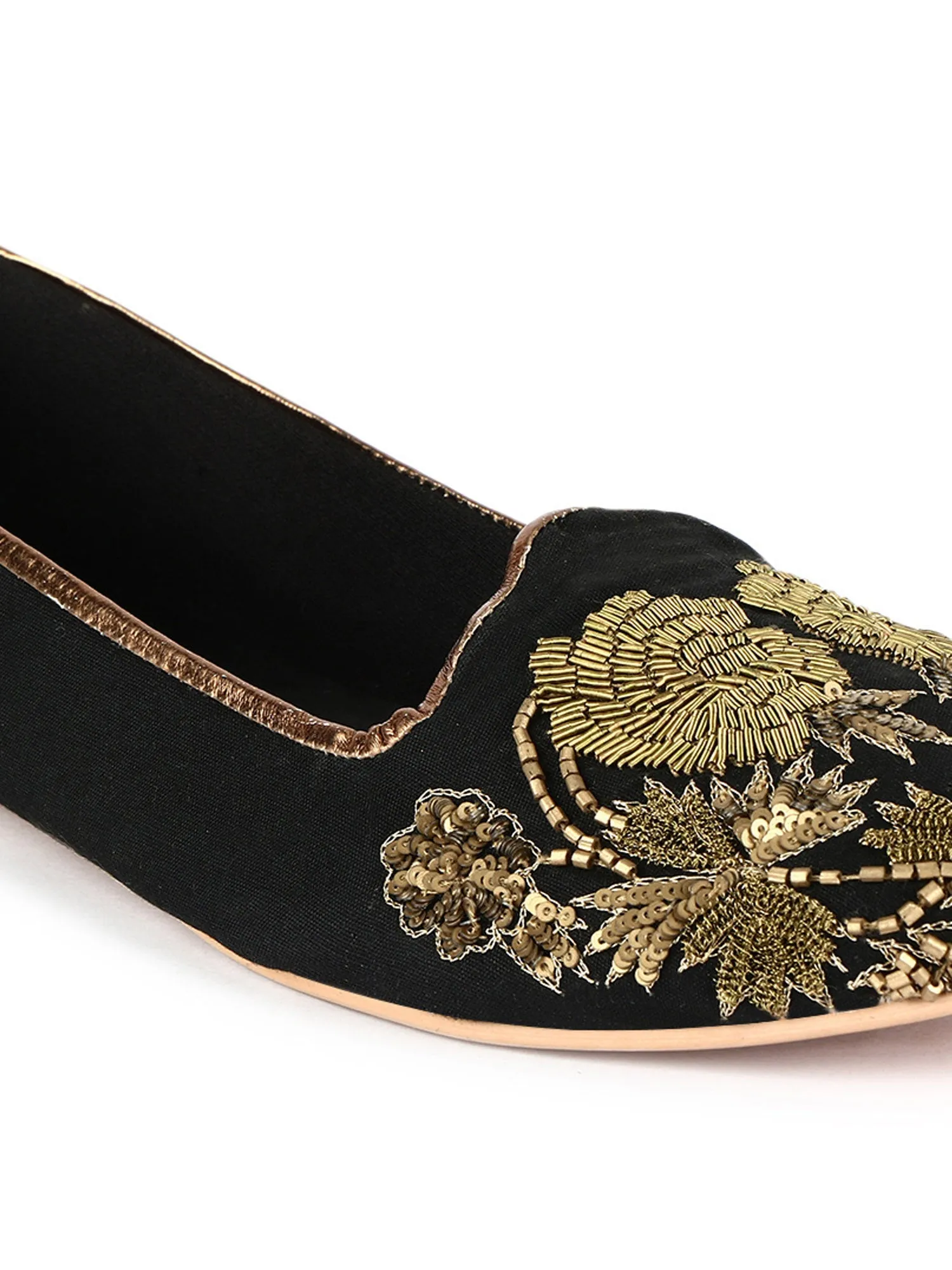 Black Rose Floral