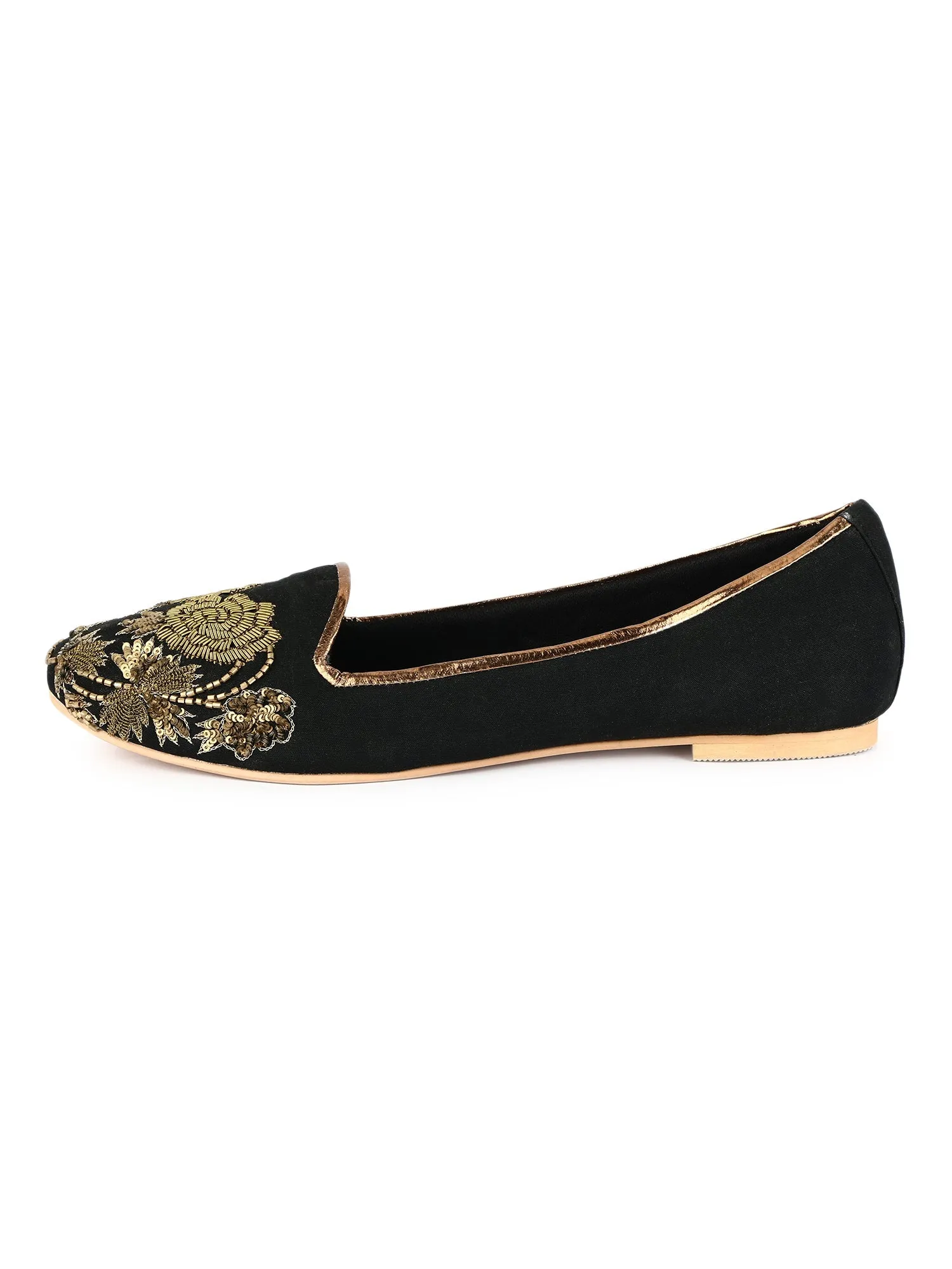 Black Rose Floral
