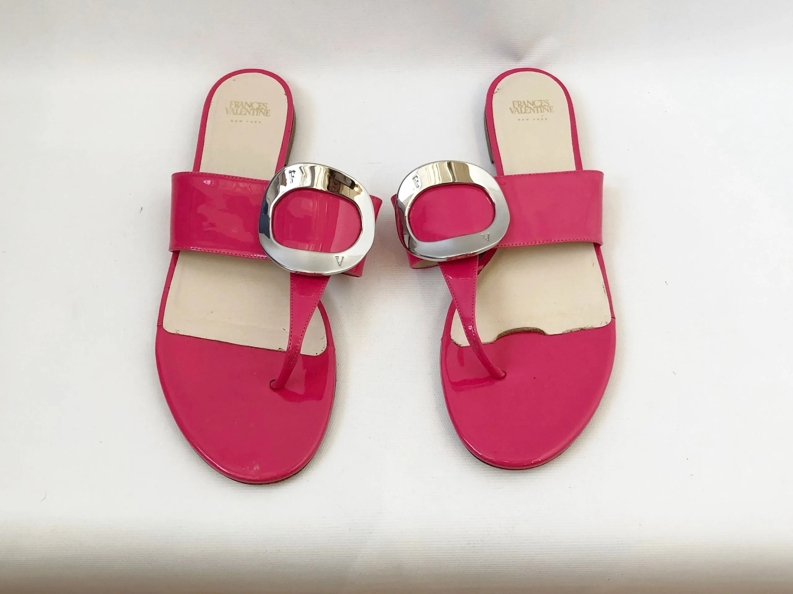 Frances Valentine Patent Leather Flip-Flop Size 9.5