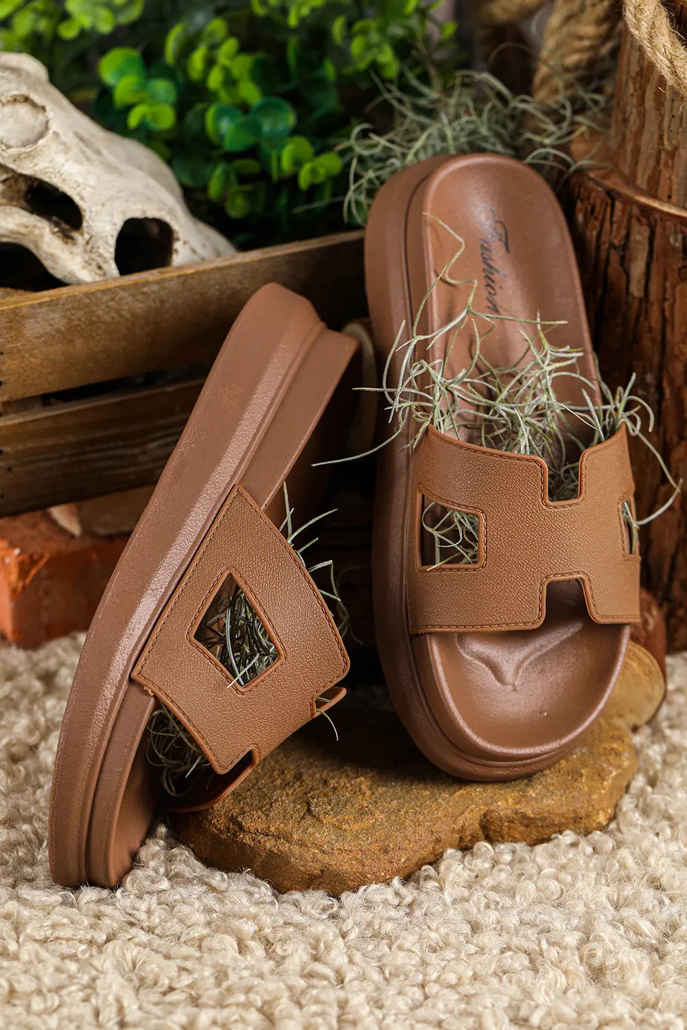Hermia - Platform Slide Sandals