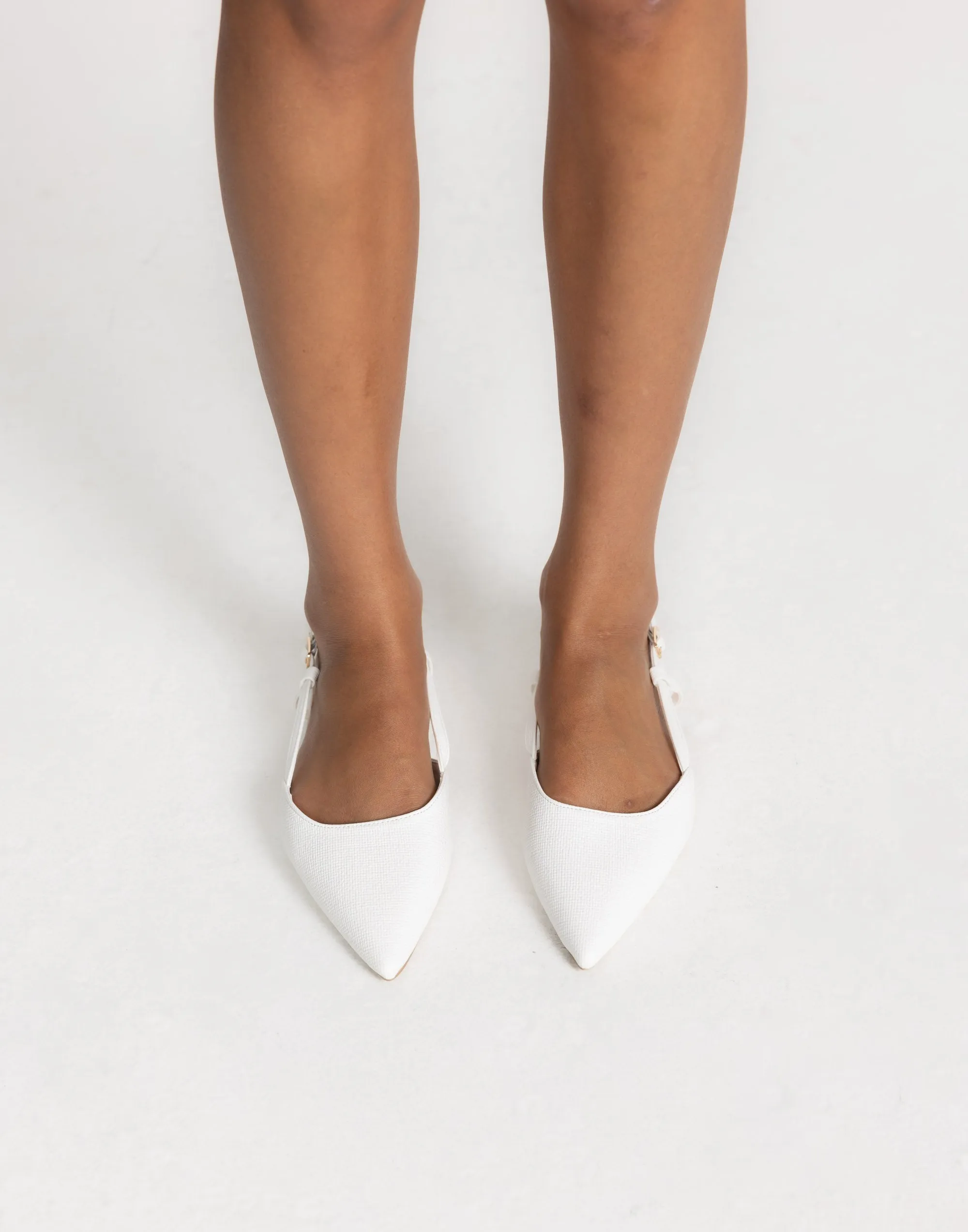 Iver Flats (White Raffia) - By Billini