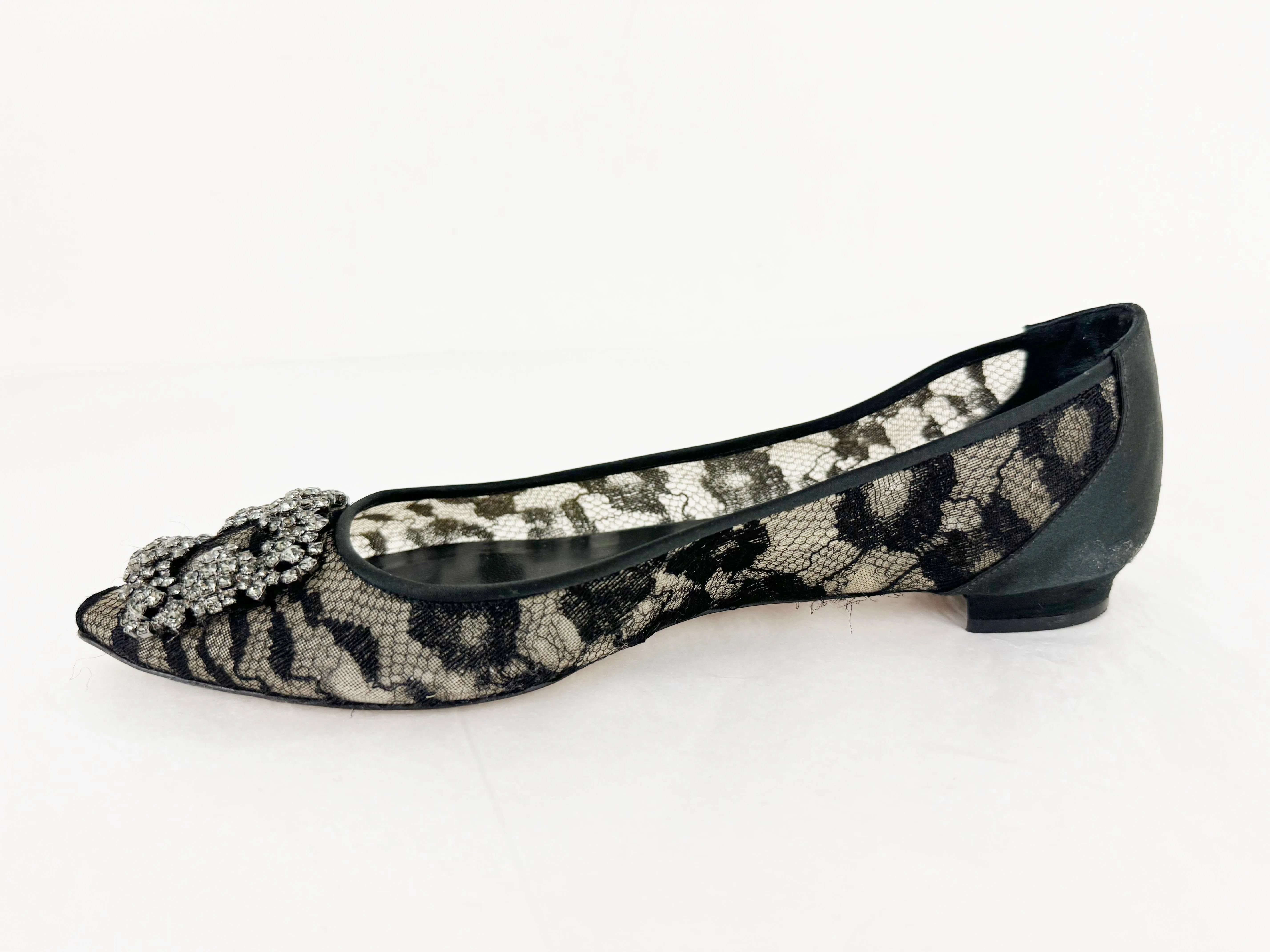 Manolo Blahnik Lace Hangisi Ballet Flats Size 9.5