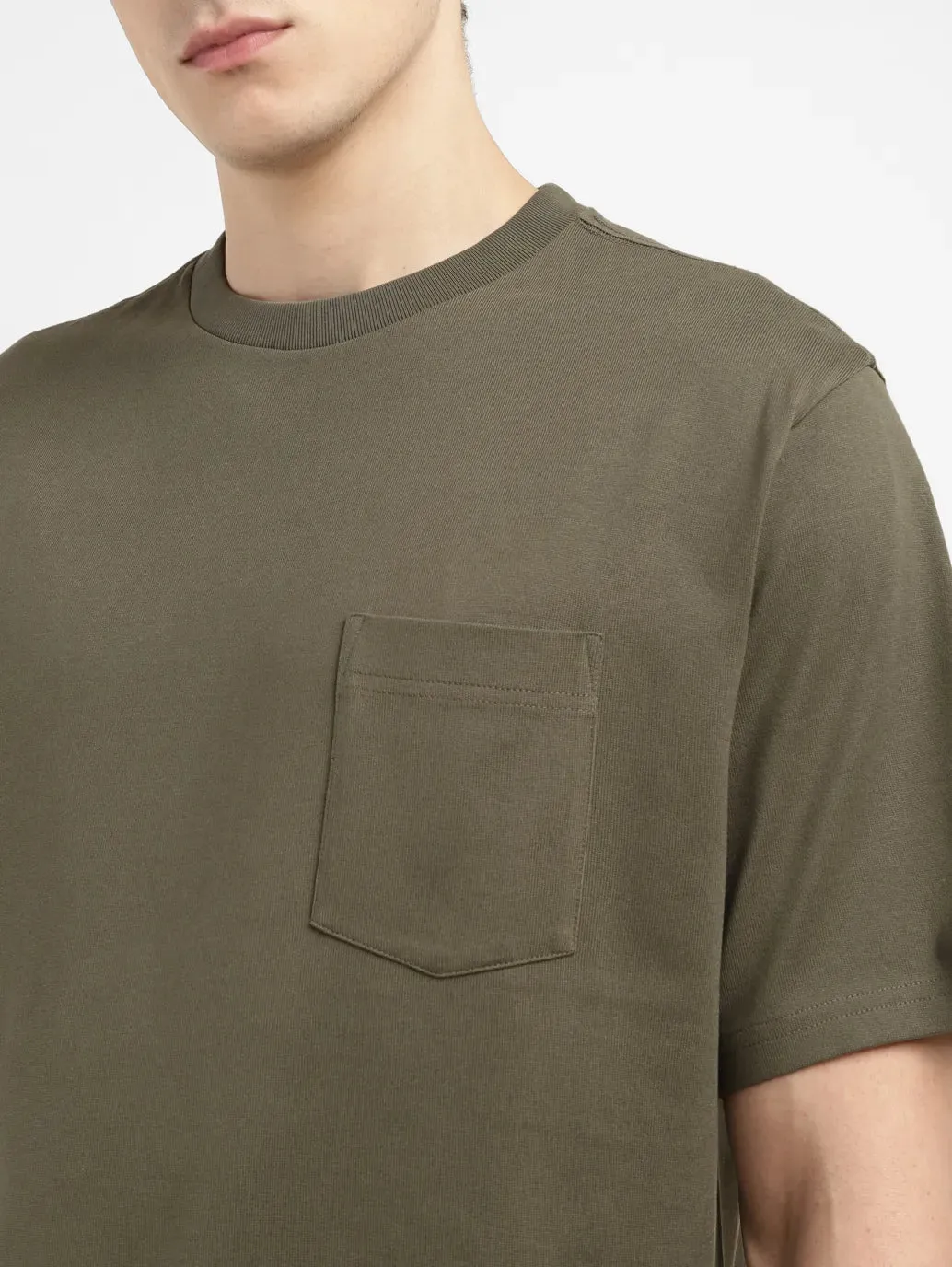 Men's Solid Relaxed Fit T-shirt
