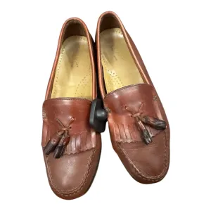 Shoes Flats By Gh Bass And Co In Brown, Size:7.5