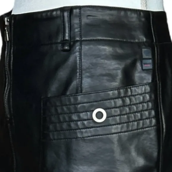 VERSACE SPORT Black Faux Leather Mini Skirt Pockets Zipper Lined Stretch sz M
